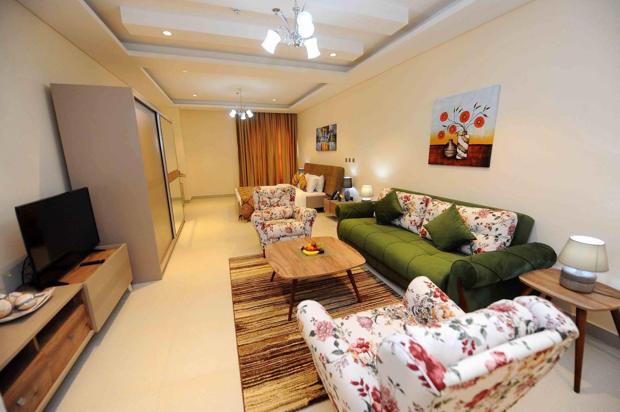דוחה Al Mansour Park Inn Hotel&Apartment מראה חיצוני תמונה