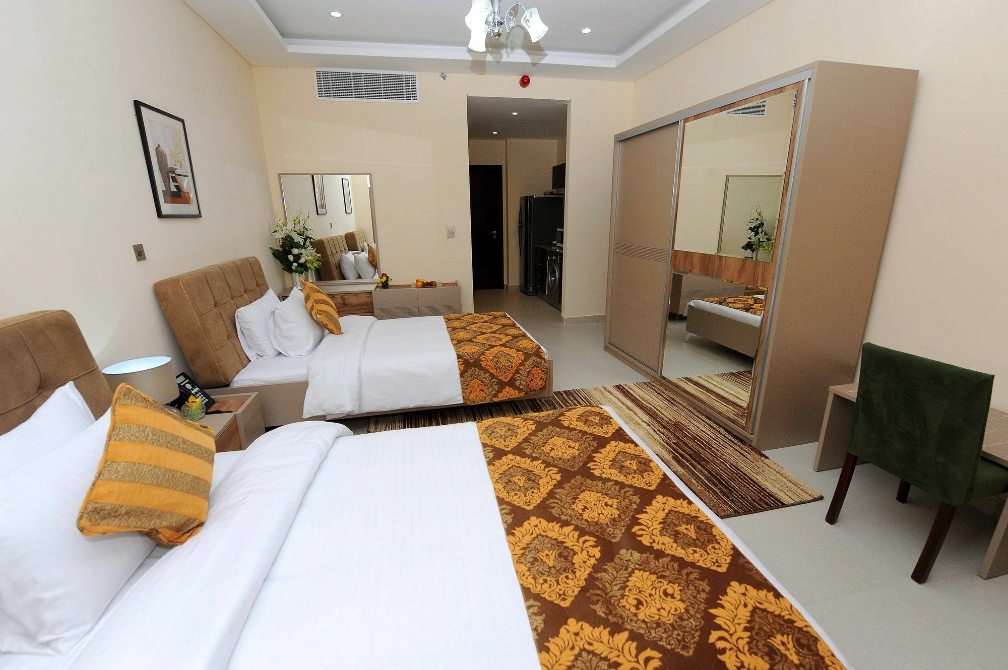 דוחה Al Mansour Park Inn Hotel&Apartment מראה חיצוני תמונה